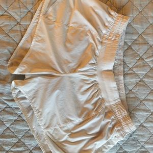 White lululemon shorts